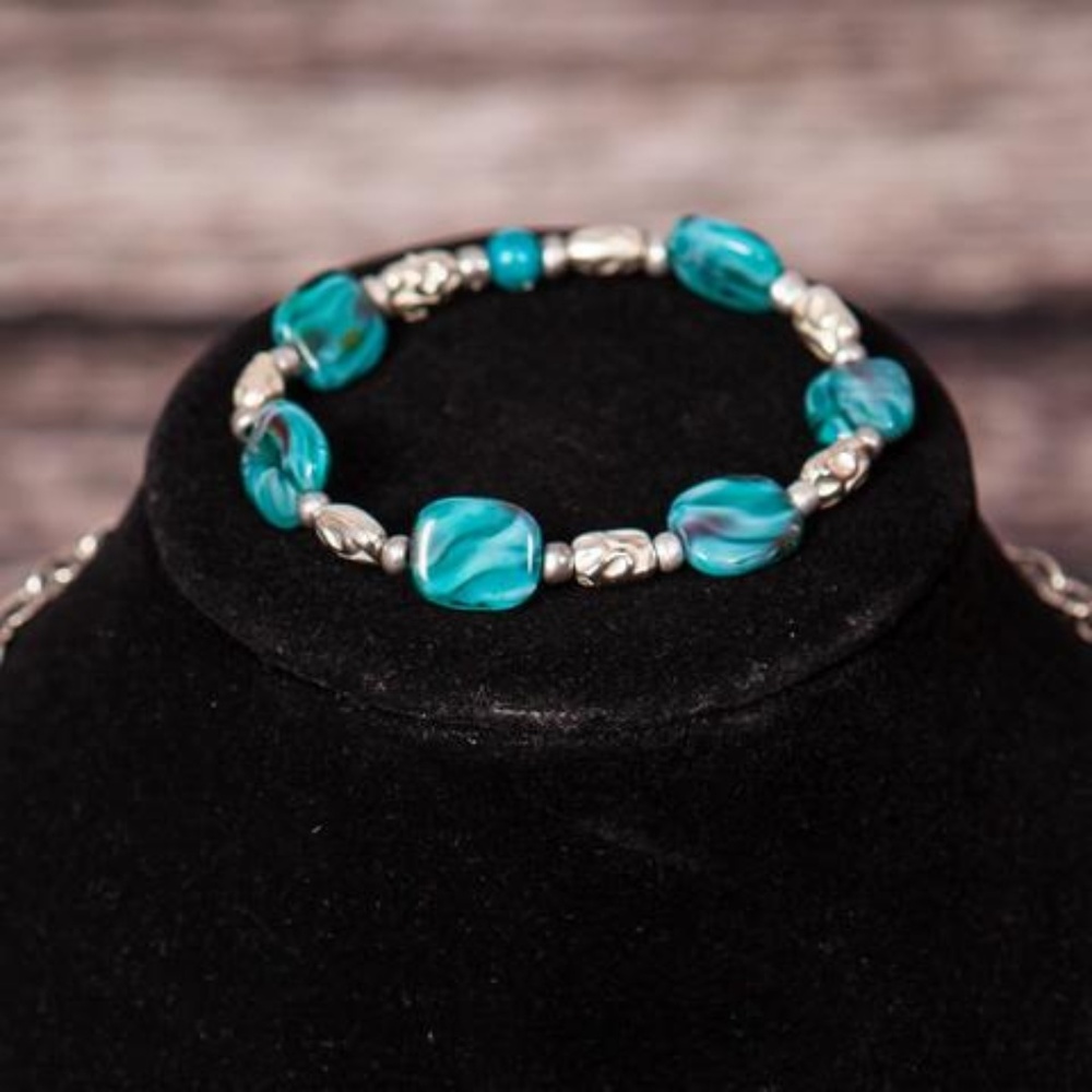 Elsa Jewelry Set Necklace, Bracelet, Earrings - Picture 2 of 4